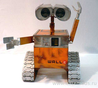 Illustration for article titled Wall-E GameCube Mod is Too Cute (but Not Too Cute for the Giz)